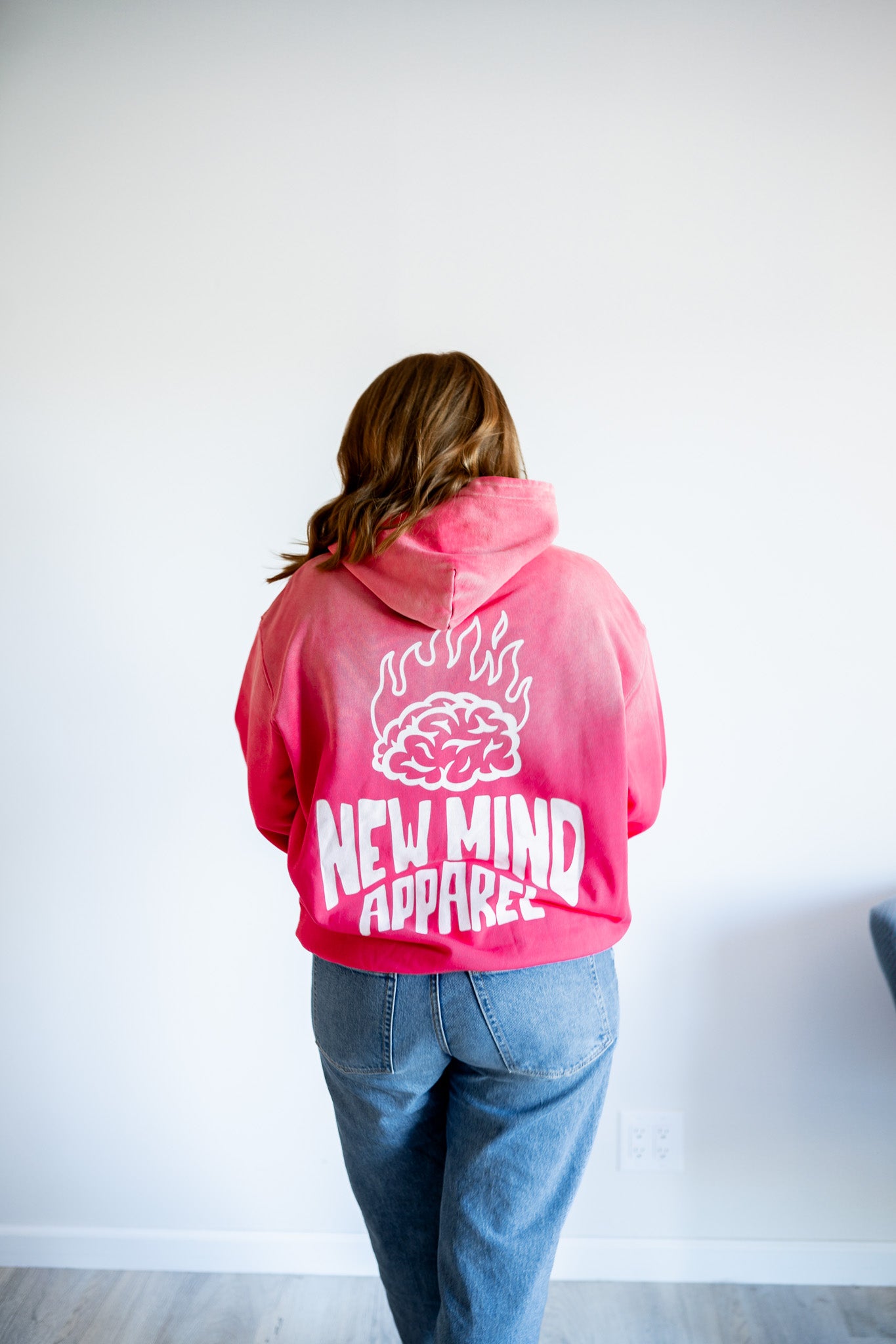 "NEW MIND" HOODIE (PINK)